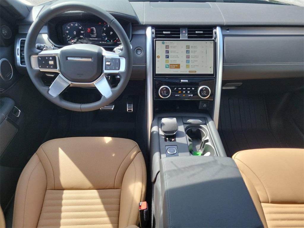 new 2025 Land Rover Discovery car, priced at $79,478