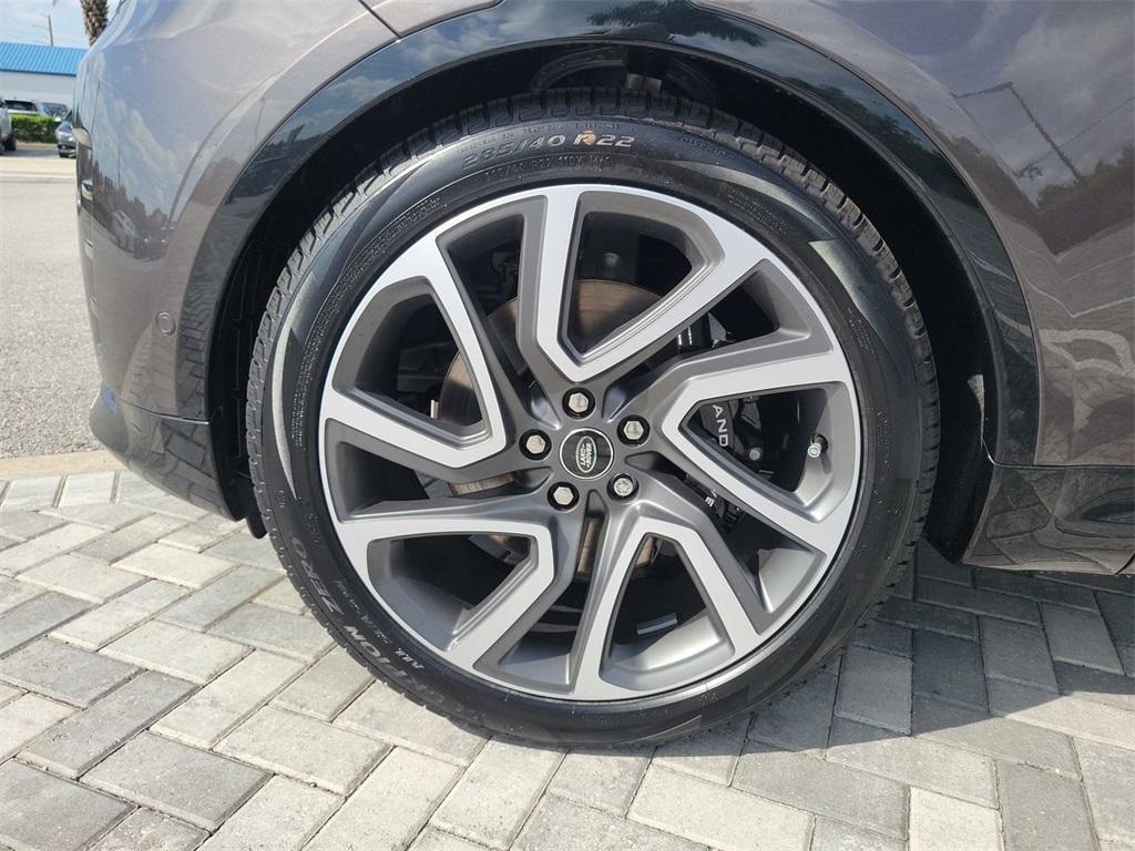 new 2025 Land Rover Discovery car, priced at $87,218