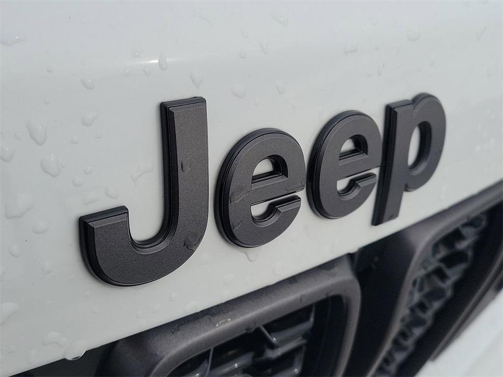 used 2019 Jeep Grand Cherokee car, priced at $23,997