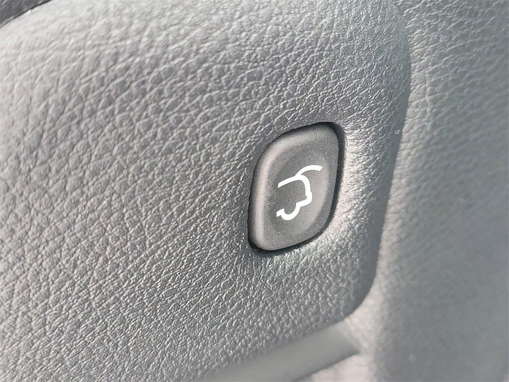 used 2019 Jeep Grand Cherokee car, priced at $23,997