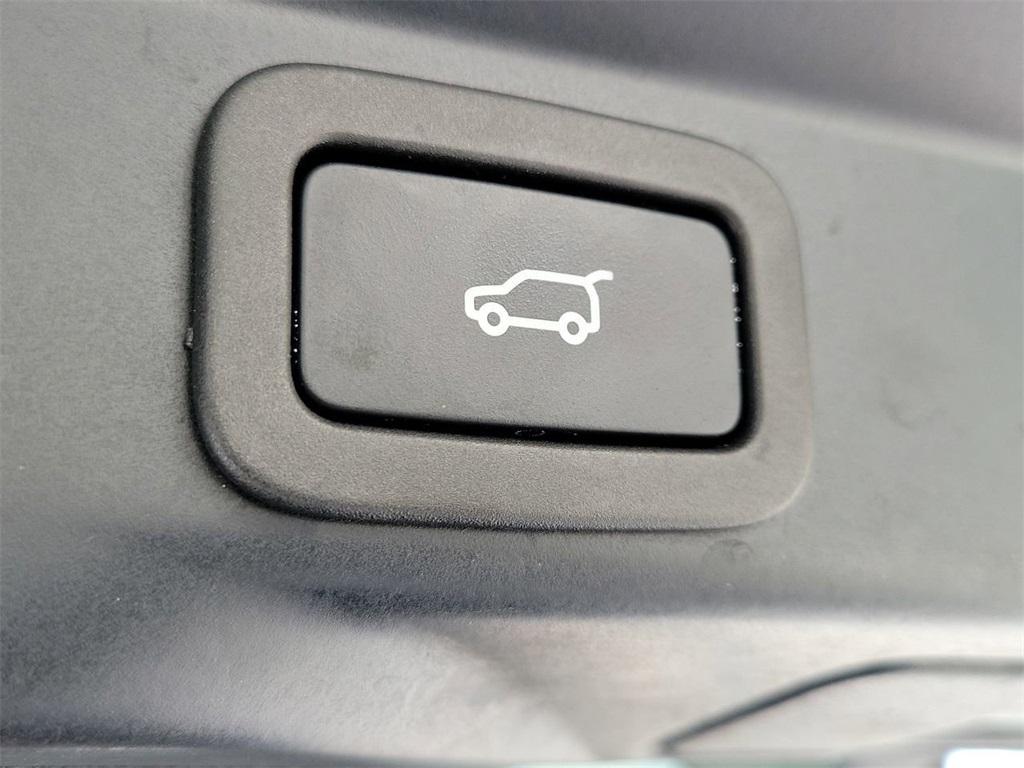 used 2022 Land Rover Range Rover Sport car, priced at $54,997