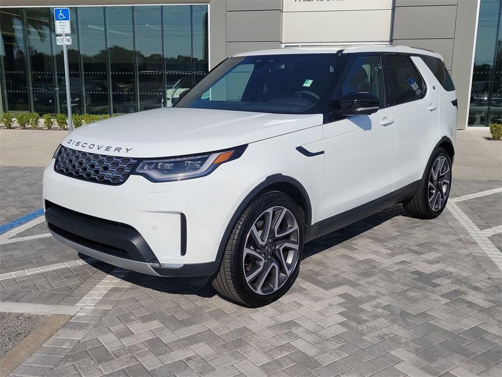 new 2025 Land Rover Discovery car, priced at $64,925