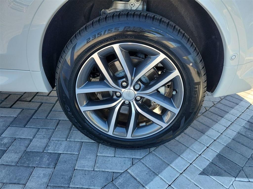 new 2025 Land Rover Discovery Sport car, priced at $53,898