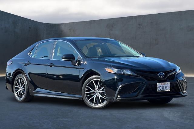 used 2022 Toyota Camry Hybrid car, priced at $25,899