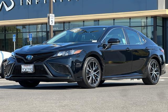 used 2022 Toyota Camry Hybrid car, priced at $25,899
