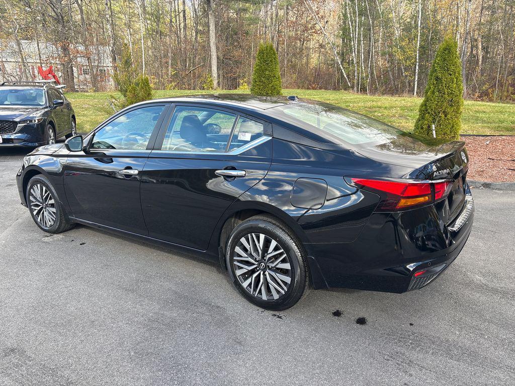 used 2023 Nissan Altima car, priced at $22,388