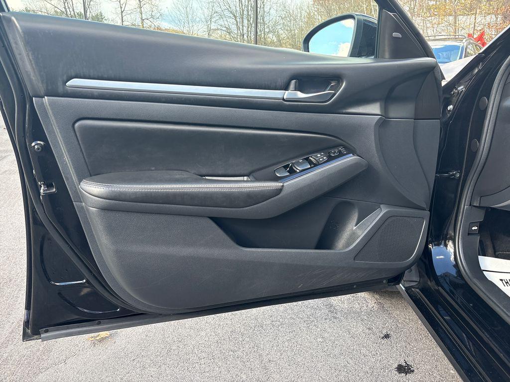 used 2023 Nissan Altima car, priced at $22,388