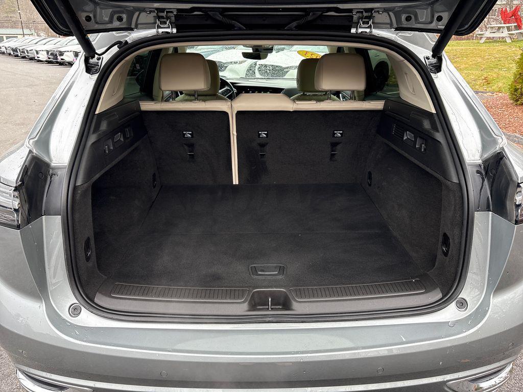 used 2023 Buick Envision car, priced at $29,900