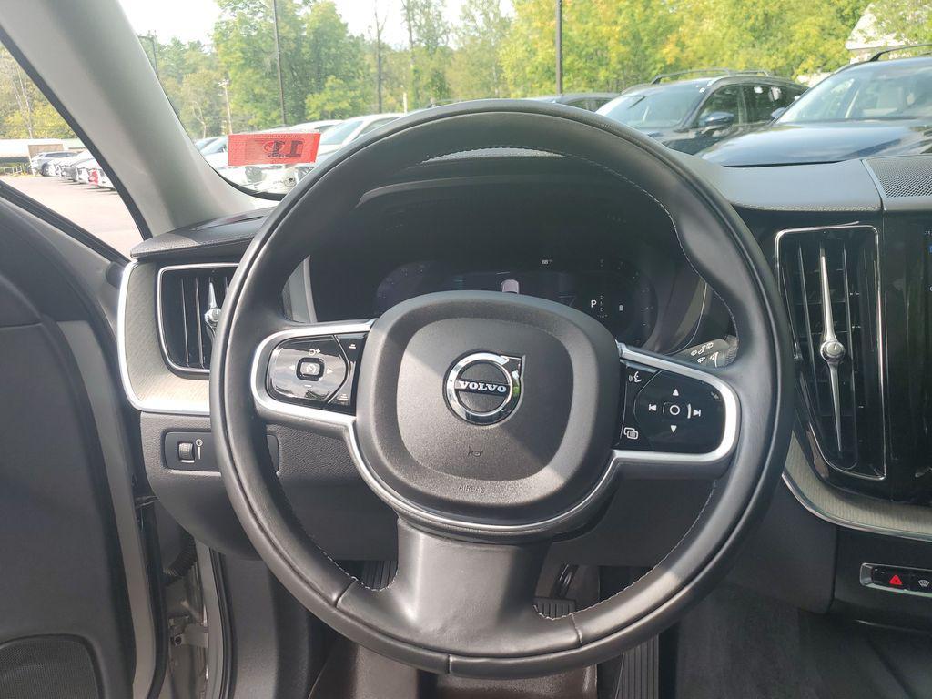 used 2022 Volvo XC60 car, priced at $35,720