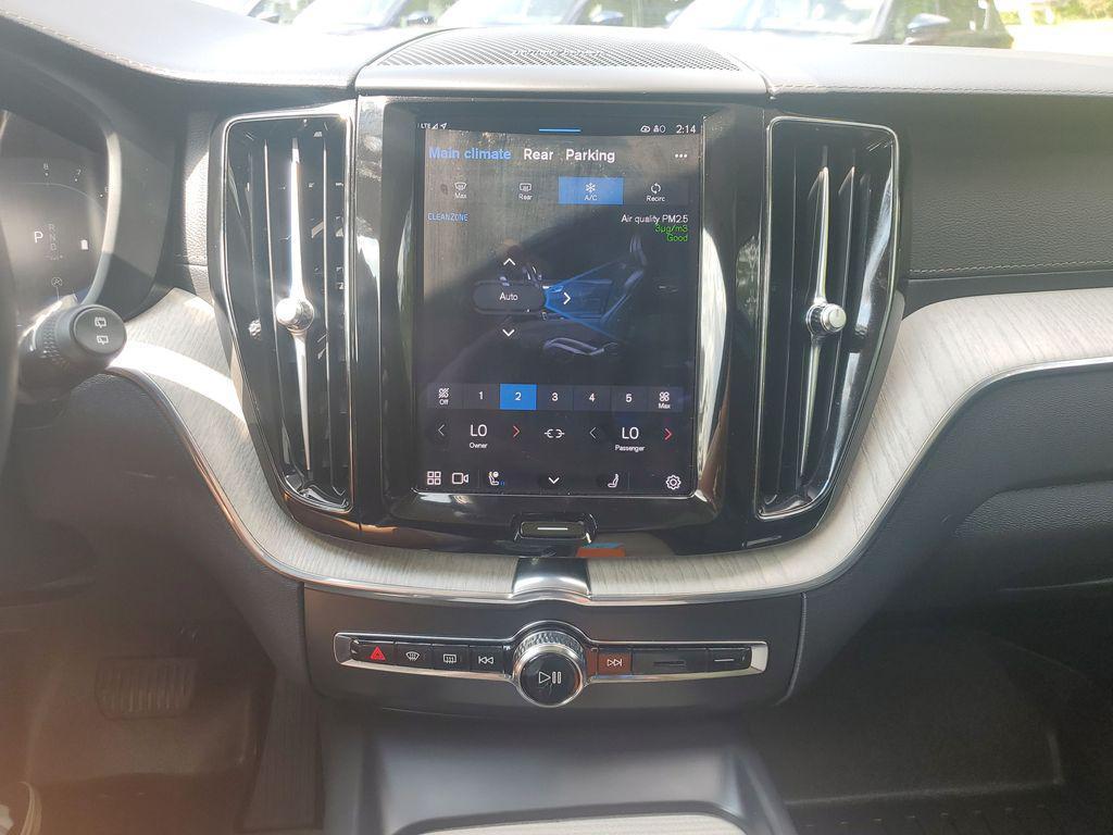 used 2022 Volvo XC60 car, priced at $35,720