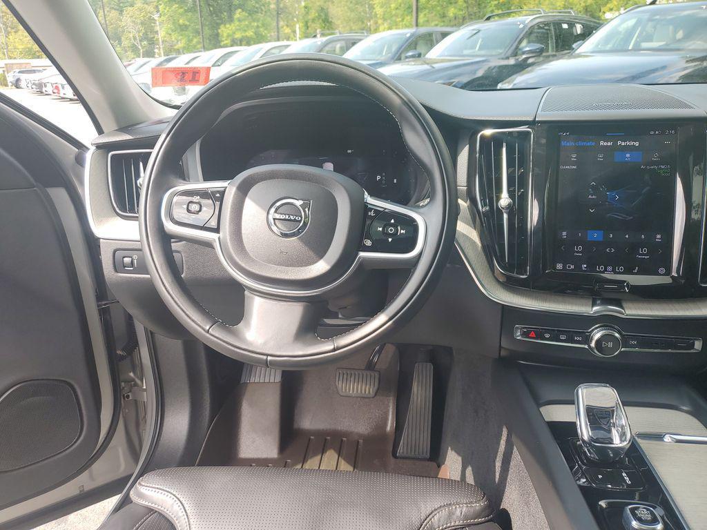 used 2022 Volvo XC60 car, priced at $35,720