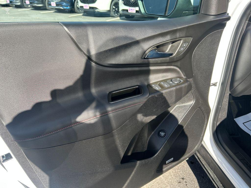 used 2023 Chevrolet Equinox car, priced at $22,500