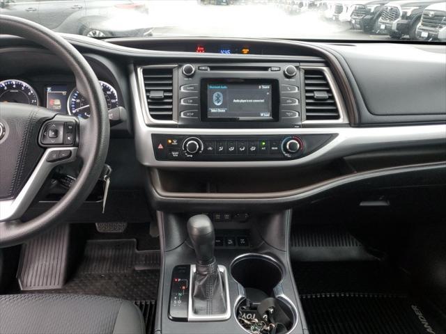 used 2019 Toyota Highlander car, priced at $21,175