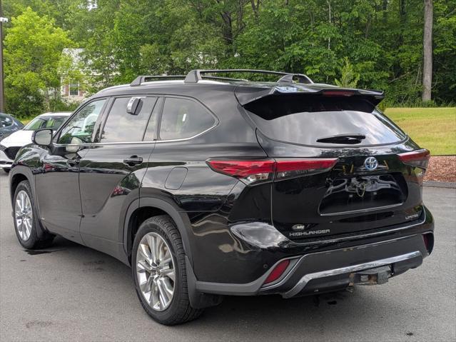 used 2022 Toyota Highlander Hybrid car, priced at $39,250