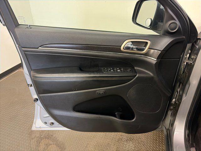 used 2015 Jeep Grand Cherokee car, priced at $11,997