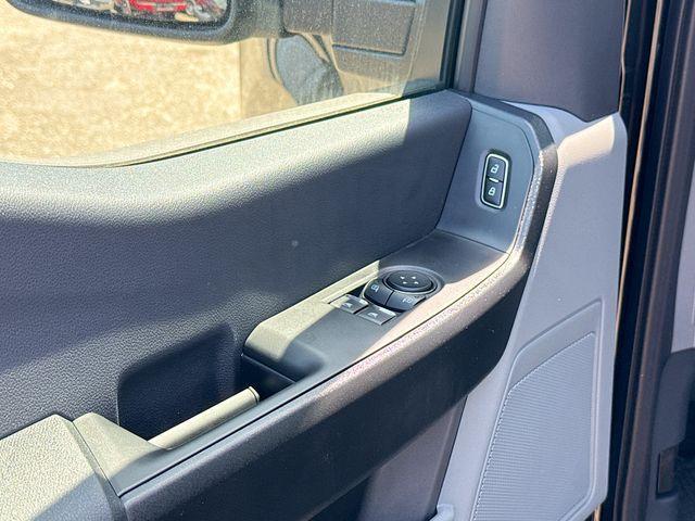new 2025 Ford F-250 car, priced at $56,913