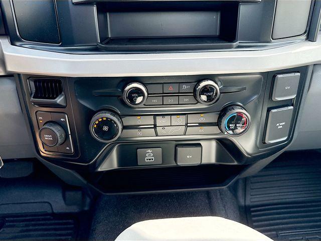 new 2025 Ford F-250 car, priced at $56,913