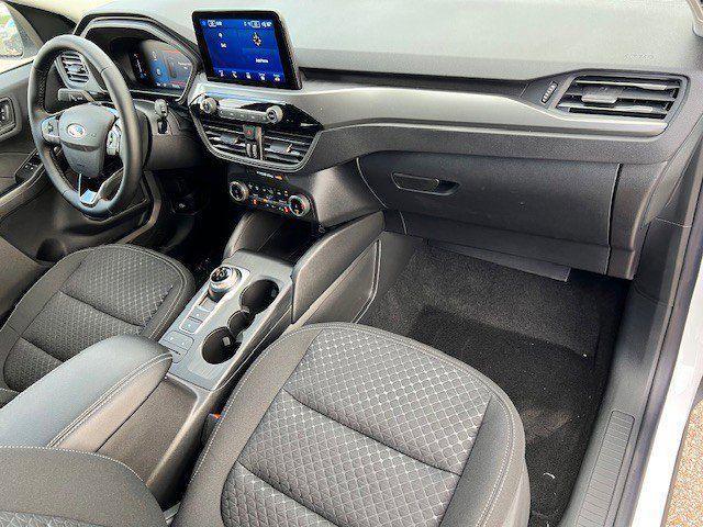 new 2025 Ford Escape car, priced at $29,405