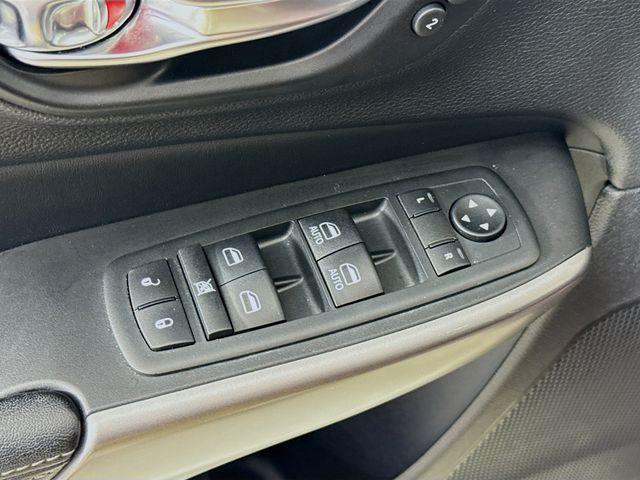 used 2021 Jeep Cherokee car, priced at $22,975