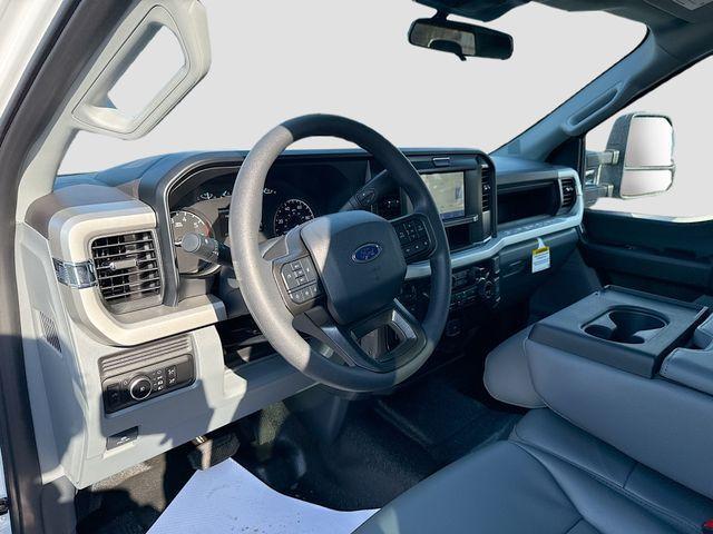 new 2025 Ford F-250 car, priced at $54,595