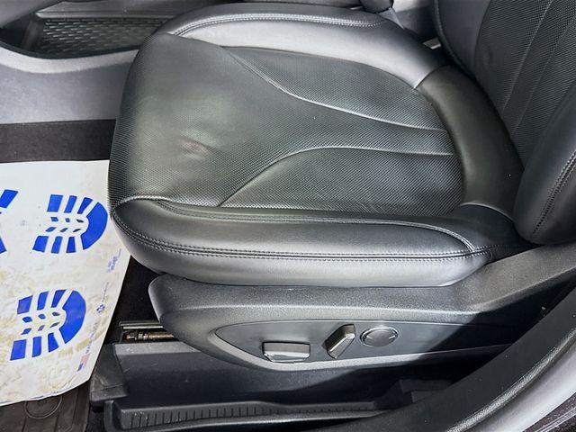 used 2022 Lincoln Nautilus car, priced at $35,860