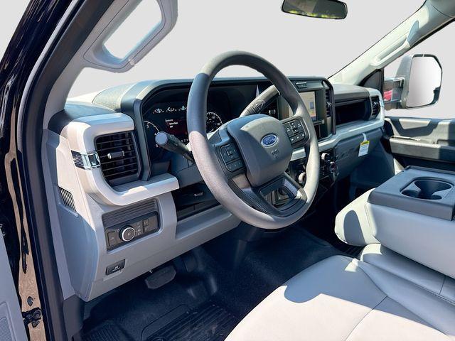 new 2025 Ford F-250 car, priced at $60,458