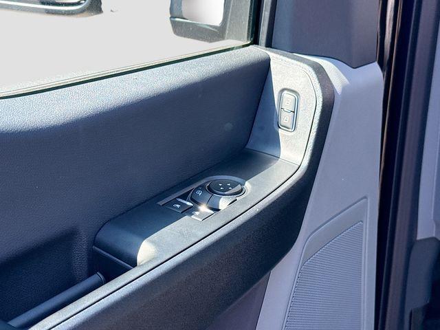 new 2025 Ford F-250 car, priced at $60,458