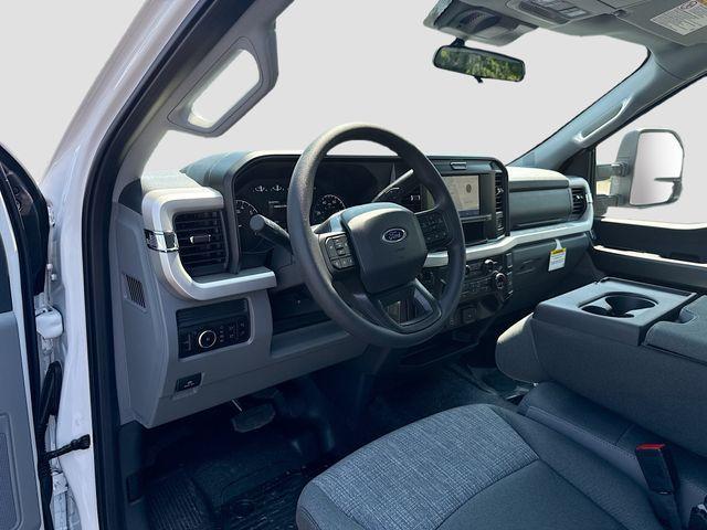 new 2025 Ford F-350 car, priced at $58,310