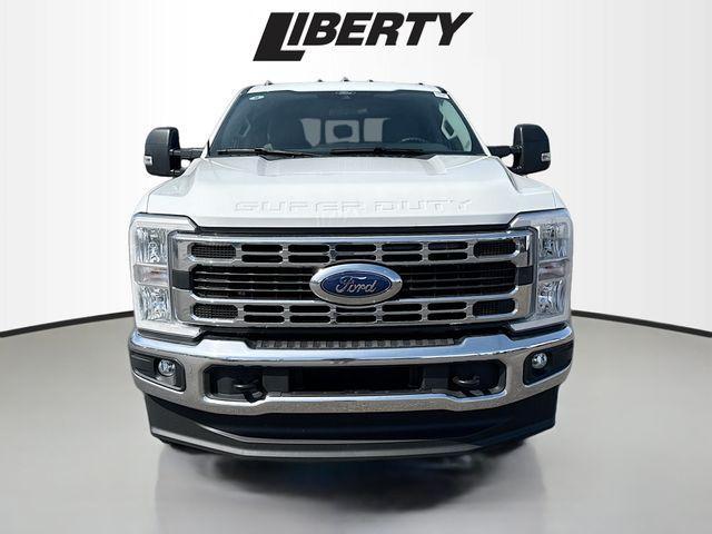 new 2025 Ford F-250 car, priced at $71,605