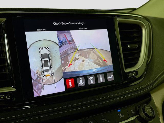 used 2021 Chrysler Pacifica Hybrid car, priced at $24,975