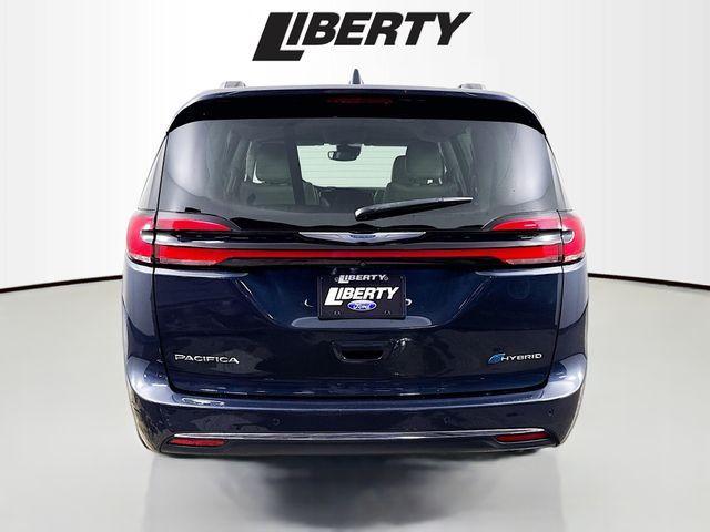 used 2021 Chrysler Pacifica Hybrid car, priced at $24,975