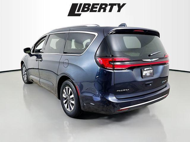 used 2021 Chrysler Pacifica Hybrid car, priced at $24,975