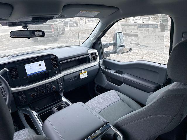 new 2025 Ford F-250 car, priced at $58,815
