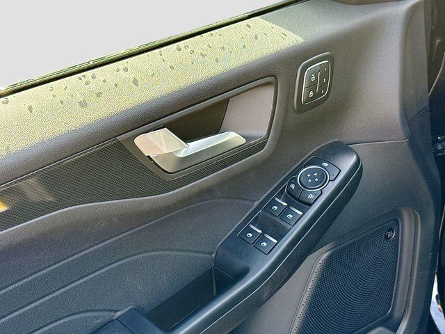 new 2026 Ford Escape car, priced at $39,275