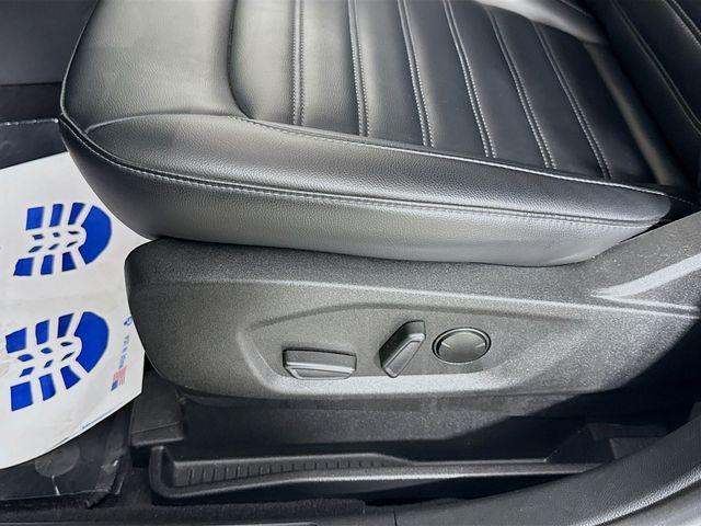 used 2024 Ford Edge car, priced at $27,980