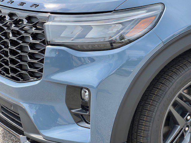 new 2025 Ford Explorer car, priced at $52,525