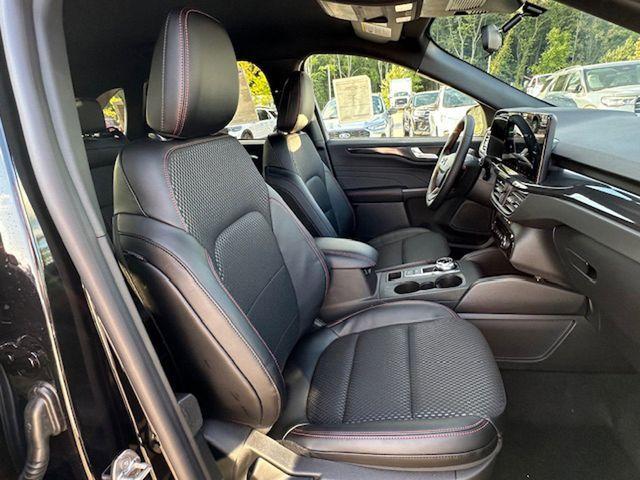 new 2025 Ford Escape car, priced at $32,030