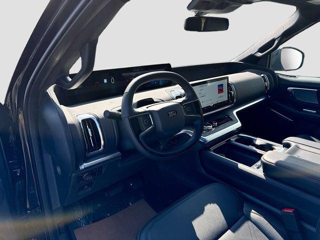 new 2025 Ford Expedition car, priced at $84,701