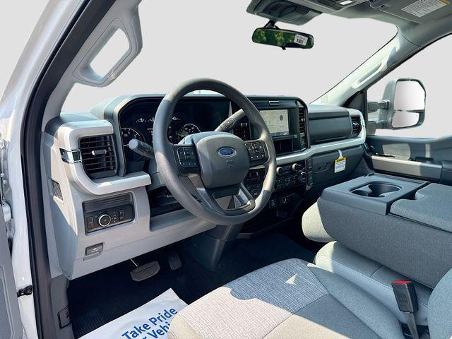 new 2025 Ford F-250 car, priced at $58,385