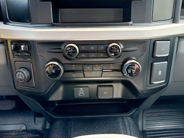 new 2024 Ford F-350 car, priced at $53,958