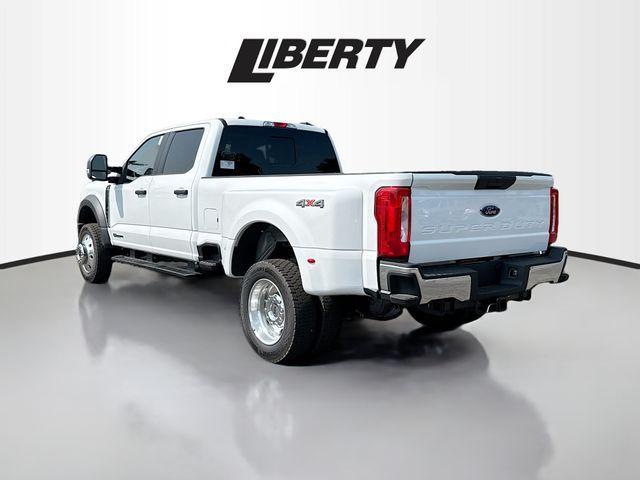 new 2025 Ford F-450 car, priced at $68,190