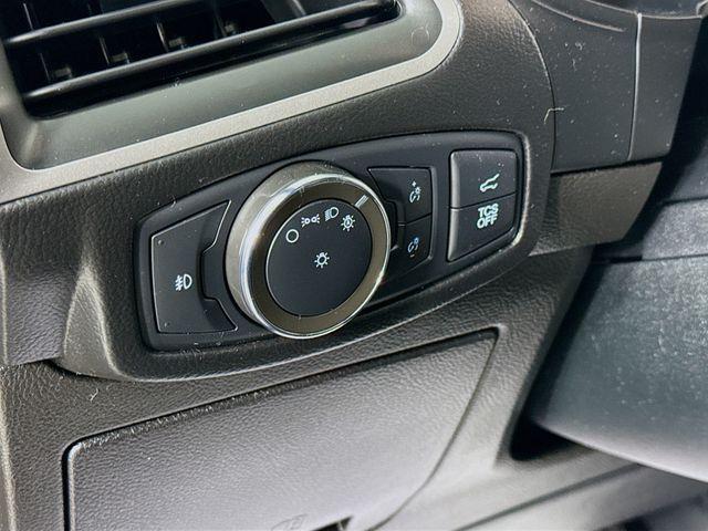 used 2022 Ford Edge car, priced at $28,290