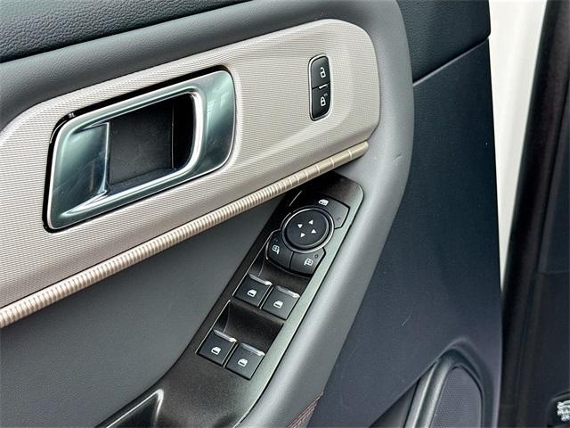 new 2025 Ford Explorer car, priced at $46,801