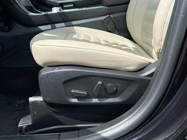 used 2024 Ford Edge car, priced at $25,990