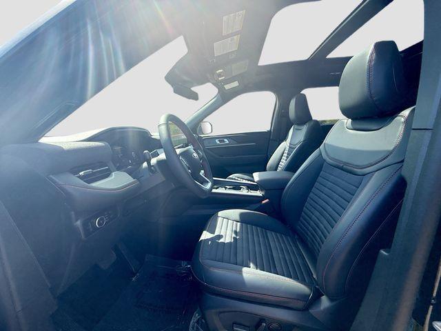 new 2025 Ford Explorer car, priced at $46,557