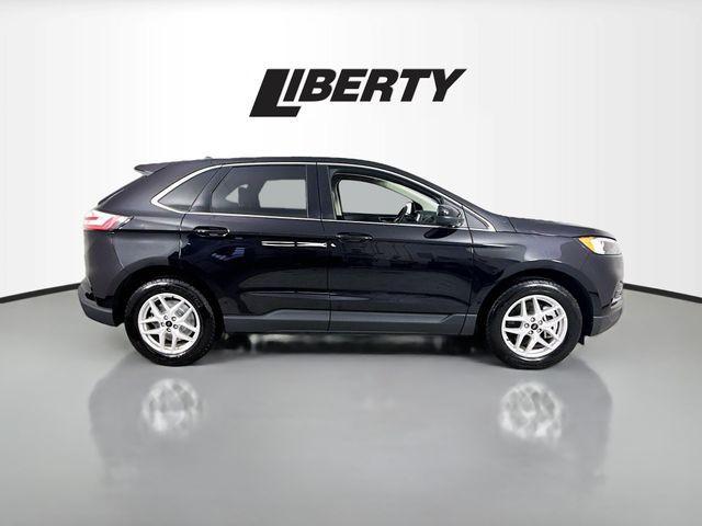 used 2024 Ford Edge car, priced at $29,300