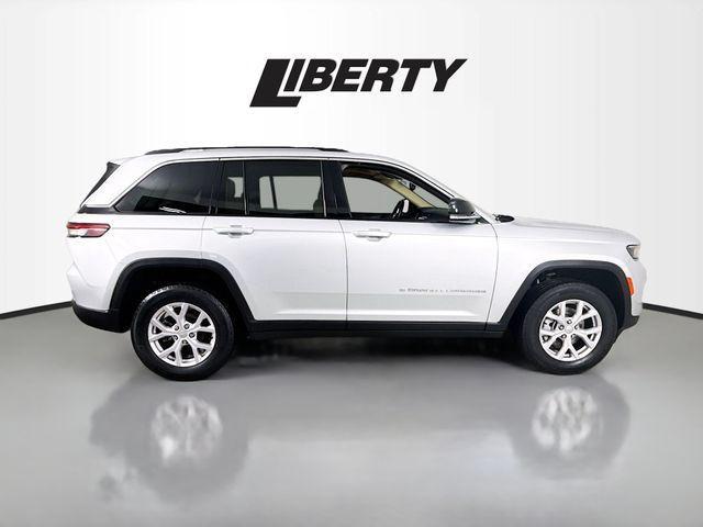 used 2022 Jeep Grand Cherokee car, priced at $29,500