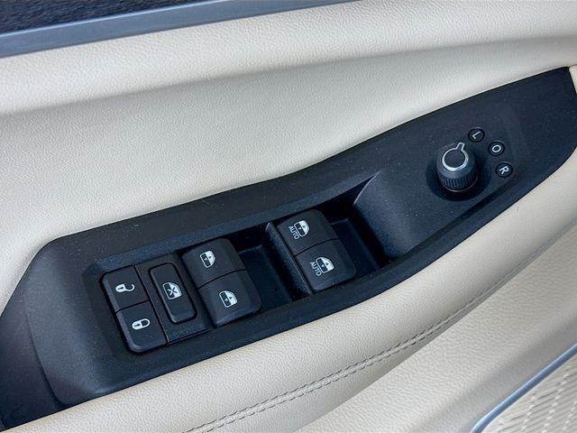 used 2022 Jeep Grand Cherokee car, priced at $29,500