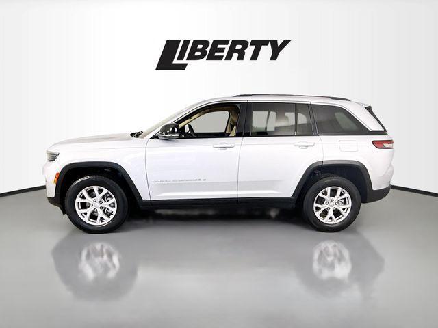 used 2022 Jeep Grand Cherokee car, priced at $29,500