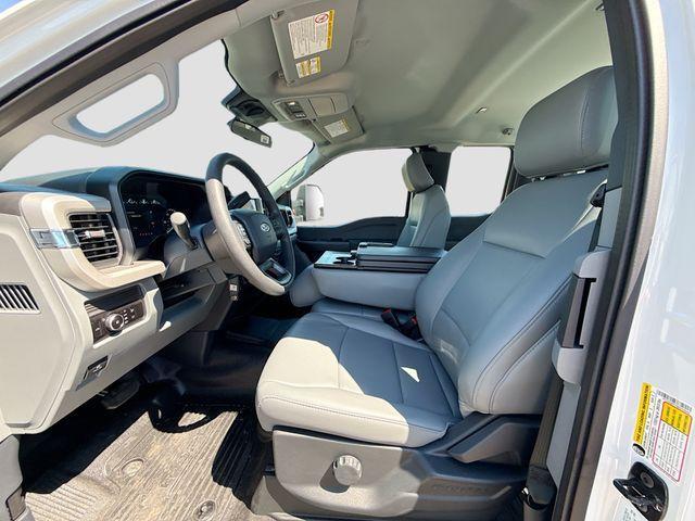 new 2025 Ford F-250 car, priced at $58,385